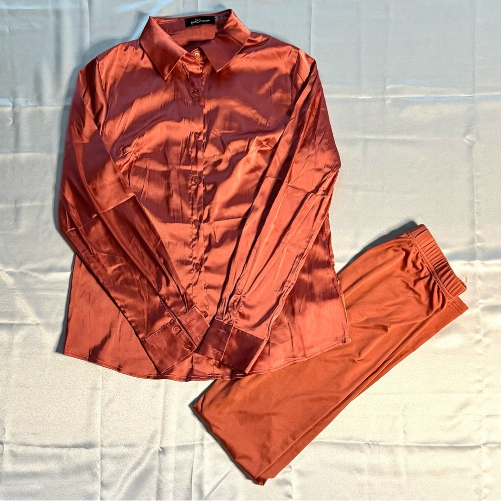 Rust/Salmon Colored Button Down And Leggings Set … - image 2